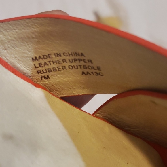 MICHAEL by MICHAEL KORS wooden square heel clogs 7 - Picture 8 of 8